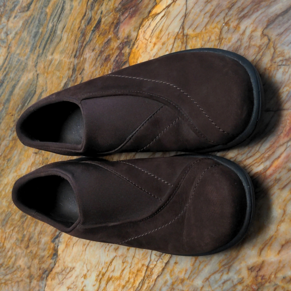 HOST PICK MERRELL ladies Shoes- 6